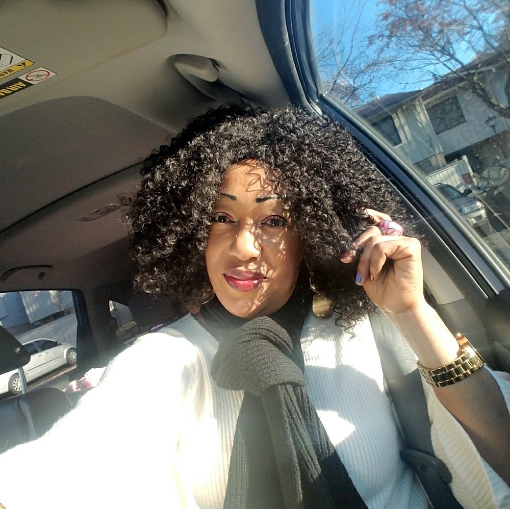 Meet your Posher, Priscille